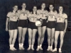 1955 – Equipe de voleibol feminino campeã dos Jogos Abertos do Interior, disputados em Piracicaba: da esquerda para a direita, Marlene Legaspe, Katy Backstron, Nilsen Legaspe, Nara Azevedo, Laila Hauí e Clélia Salomão.