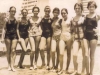 1958 – Equipe de nadadoras: Celina Bastos, Carminha Noronha, Glória Azevedo, Marina Germano, Elza Guarita, Beth Bittencourt, Estelanita Blasi e Rosa Landini.