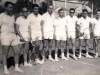 1972 – Campeonato de Tênis na SES: da esquerda para a direita, Ênes Garcia, João Souza Lima, José Santiago (visitante), Newton Rosas, João Horta Noronha, Doutor Bassi, Alfredo Silveira (visitante) e Pedro Russo. 