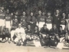 1940 – Time do Guarda-Livros, vice-colocado no Campeonato Classista: em pé, Geraldo Valim, Esdras Rezende, Mobi Assad Simão, Henrique Martarello, Dona Zulmira Costa e Silva (madrinha do time), Benedito Mello, Abrahão Goulardins, Newton Patrão, Benedito Pio da Silva, Siqueira e Pacheco; agachados, Budelon, Carlos Aguiar (de boné), Moacir Alvarez (goleiro), Homero Mainéri, João Carneiro, Orlando Godoy, Higino e Martins; deitados, Benedito Fernandes de Oliveira (Cajuca, pai do autor deste site, Leivinha) e Delvo Valim.  