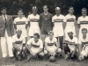 1948 – Avenida Futebol Clube: em pé, Ditão (técnico), Dino Gianelli, Dito Butinudo, Teté, Roberto, Argentino e Milanzinho; agachados, Zé Barrigudinho, Flávio, Mauricio Azevedo, Leondinha e Jorge de Deus.