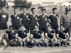 1949 – Time do Torino no jogo da estréia das camisas, idênticas ao homônimo italiano. Os jogadores foram “emprestados” pelo Palmeiras para um amistoso: em pé, Guilherme, Cascata, Zezé Virga, Henrique Gião, Bico Doce, Argentino e o treinador Sargento Guimarães; agachados, Mingo, Labruna, Hélio Abdal, Hélio Borges e Cezário.