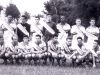 1957 – Harmônicas Sartorello, campeão amador: em pé, Vicente Andriguetto (técnico), Pedro Barba, Dedé, Ditinho Tobias, Pecê, Crim, Chico Penha, Quibim e Gui; agachados, Dílso, Tim, Bidilo, Nelson Bacia, Lazinho Valim, Egídio, Zico e Ito.