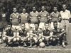 1958 – Time do São Lázaro: em pé, João Preto, Zé Ovo, Joaquim Cata Bosta, Dito Botinudo, Adolfinho Gião, Irineu e o técnico Kelé; agachados, Natalino, Bonilha, Geraldinho, Cascatinha e Segundão.