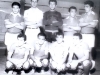 1965 – Time de futebol de salão do Botafogo: em pé, Zé Janizello, Milton Mastri (técnico), Mauricio Boca Torta, Dalnei e Guaraci; agachados, Édson Sarrinho, Zé Paulo Cassiano, Dario e Nêge Jacob.
