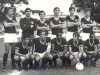 1971 – Time da Ferroviária de Araraquara que efetuou um amistoso contra o um dos melhores Palmeiras montados em todos os tempos em São João da Boa Vista. No final, vitória do alvi-negro por 2 a 1, gols de Everaldo e Joãozinho (ex-ponta do Guarani). Confira a escalação dos visitantes, na foto: em pé, Rossi, Carlos Alberto (morreu afogado alguns meses depois), Zé Carlos, Ticão, Fernando e Muri; agachados, Nicanor, Lance, Zé Luis, Itamar e Nei (ponta contratado pelo Palmeiras da capital).