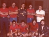 1979 – Time de futebol de salão do Clube dos 10: em pé, o “cartola” Neno Quessa, Baiano, Sérgio Pézão, Calo e o empresário Roque Hudson; agachados, Vavá, Gato, Aldo Nora e Osvaldo Quessa