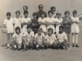  Comercial FC, década de 1970: em pé, André, Márcio Docema, Lêla, Maércio, Sr. Gouvêia (Juiz de Menor), Elizel, Og, Mendelson, Airton, Bonarett e Tonico; agachados, Binho, Serginho Benedetti, Mirandinha , Carlinhos e Mazinho.