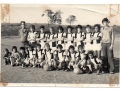  Comercial FC, década de 1970 – Em pé, Lêla, n.i., Bodinho, Paulinho, André, Og, Mendelson, n.i.e. e Bonareti; agachados, Mijolinha, Paulo China, Sapinho, n.i., Elizel, Mirandinha, Maércio, Binho, Amarildo e Zézinho.