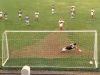 1997 – Este flagrante do fotógrafo Valter Ferreira nos mostra um momento raro, uma verdadeira relíquia do nosso futebol: o único gol marcado em mais de 50 anos de carreira pelo lateral NENO, num jogo dos Veteranos da Esportiva.