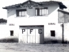 1955 – Obra construída para a inauguração oficial do Estádio “Getúlio Vargas Filho”: o portão principal de entrada, tendo acima dele a cabine de imprensa.    