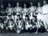 1958 – Em pé, Tião Dalarme, Chuqui, Delvo, Nicolinha, Jair Rosa, João Bacana e o técnico Geléia; agachados, Catúta, Dario, Pingo, Acácio e Nêge.  