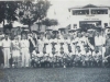 1957 – Elenco, diretoria e convidados quando da entrega das faixas pelo título invicto do Campeonato Paulista da 3ª Divisão: em pé, Olívia Sibin, João Matos Tavares, Jandira Cassiano, Welson Gonçalves Barbosa, Teté, Zizi, Efraim, Zé Côco, Natalino, Alemão, Mané, Dúsca, Falavígna e João Reis; agachados, Nêgo, Majéla, Goél, Nérinho, Lospico, Lílo Cassini, Hélio Abdal, Maércio e Bié Westin. 