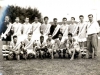 1958 – Campeão amador: em pé, Teté, Nick, Valtinho, Gérsio, Tião Portela, Dedé, Aubre, Lista, Jair Rosa e o diretor Geléia; agachados, Wilsinho, Armindo, Cidinho, Goél, Lindolfo e Archimedes.