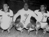 1964 – Três craques alvi-negros: o lateral Robertinho, o goleiro Oceania e o meio-campista Cunha.