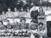 1974 – Time juvenil: em pé, Luis Gianelli, Parmejani, Cadôlo, Japonês, Lelei, Alemão, Charrão e o massagista Gordo; agachados, Serginho Dragão, Nardinho, Alemãozinho, Edílson, Isaac e Esquerdinha.