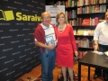 Lançamento do livro "Bellini, o primeiro capitão campeão", no Shopping Higienópolis (SP): Leivinha e a autora da obra, Giselda Bellini. 