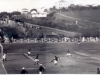 1932 – Um lance no mínimo curioso protagonizou um atacante no campo da SES: recebeu uma bola na marca do pênalti e “furou” espetacularmente deixando de finalizar para o gol.