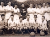 1957 – Em pé, Paschoal Fiori, Lauro, Zaizinho, Macaia, Bóde, Frank, David Carvalho, Manéco e Zéca Leite; agachados, Gilberto, Henrique, Nani, Pérsio, Gilmar e Irineu.