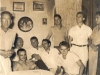 1957 – Jogadores e torcedores da SES presentes a uma acontecimento festivo: podemos identificar, Lori, Vadinho Magalhães, Licão Tavares, Paulo, Téco do Mercado, Valdemar, Da Sinhá e Alemão Zazini.