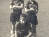 1963 – Três jovens do time juvenil da Esportiva: em pé, Alfredinho Almeida e Betinho Galvani; agachado, Celsinho Lemos.